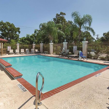 Kemah Edgewater Hotel Seabrook Bagian luar foto