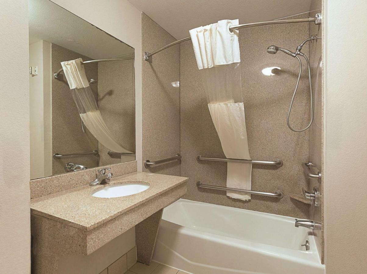 Kemah Edgewater Hotel Seabrook Bagian luar foto